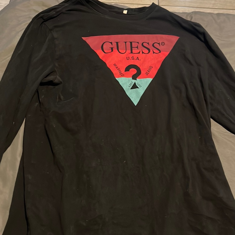 Guess sweatshirt